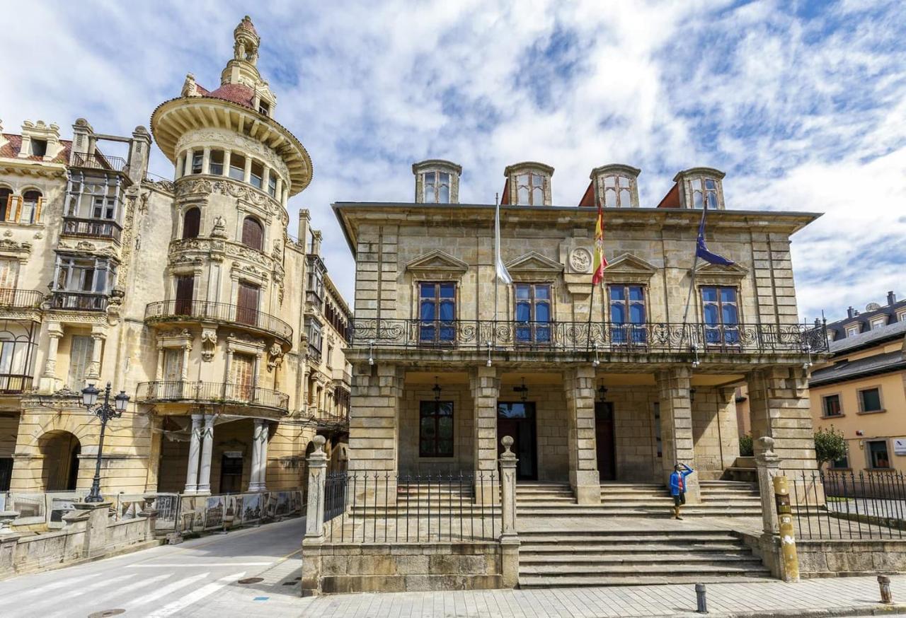 Acogedora Casa En Rinlo, En La De